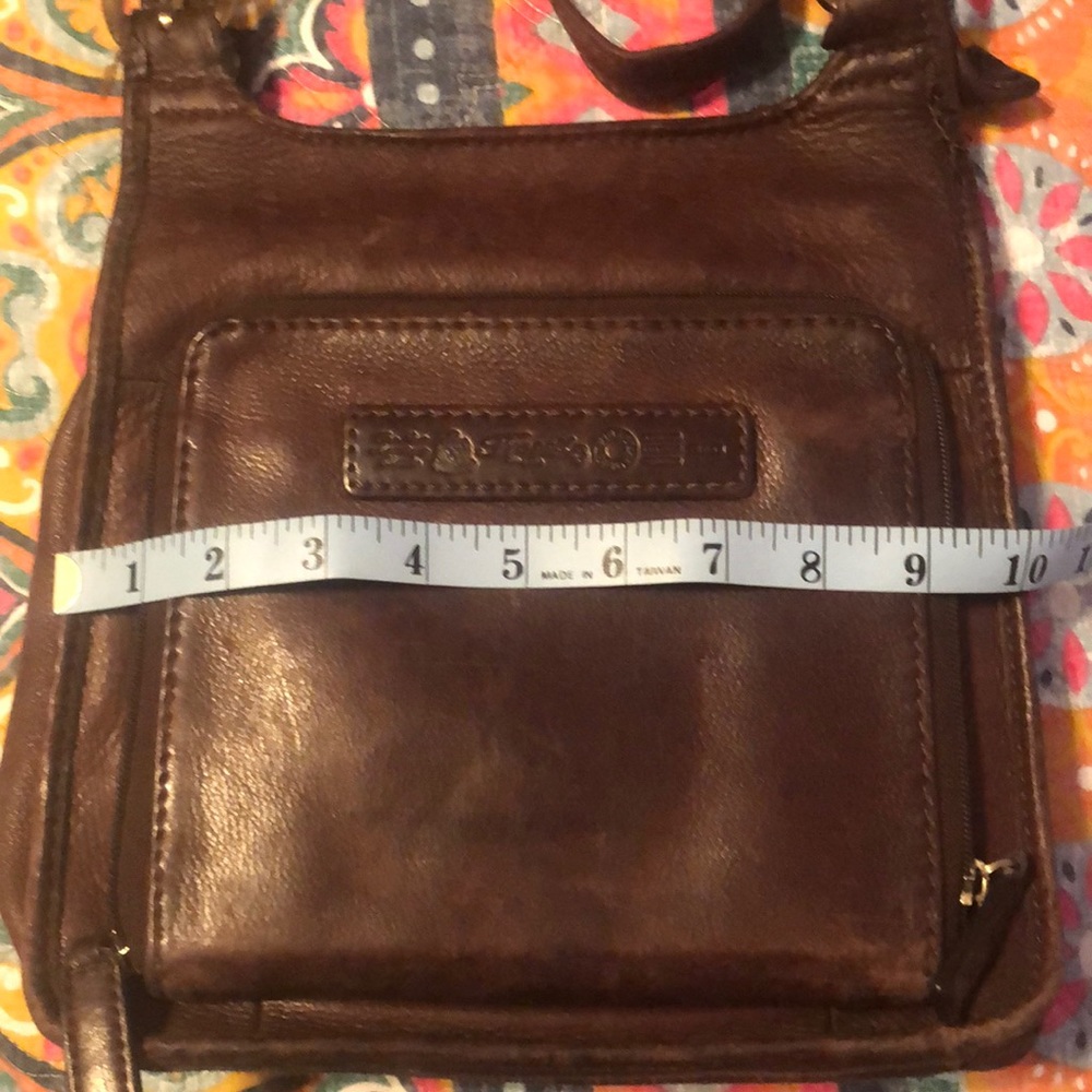 Fossil Crossbody Bag - Picture 4 of 8